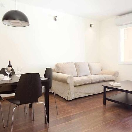Apart Centrico Con Terraza En Gracia Barcelona Bagian luar foto